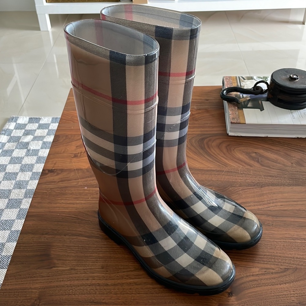 Burberry rain boots